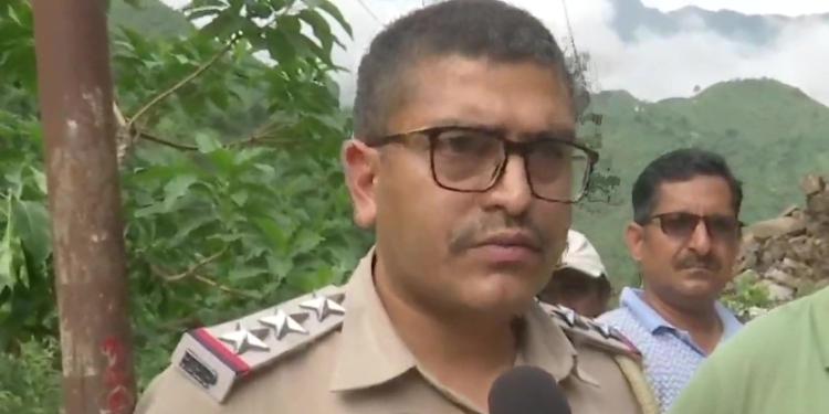 20 घंटे की मेहनत के बाद मंडी में खुला एक तरफ मार्ग, यात्री धैर्य रखें : पुलिस
