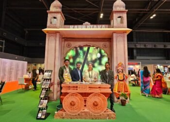 टीटीएफ कोलकाता 2023 में कर्नाटक पर्यटन स्टैंड को सर्वश्रेष्ठ सजावट के लिए मिला उत्कृष्टता पुरस्कार
