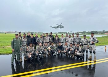 भारतीय नौसेना- अमेरिकी नौसेना द्वारा बचाव और विस्फोटक आयुध निपटान का क‍िया गया संयुक्‍त अभ्यास
