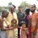 राज्‍यपाल सीवी आनंद बोस ने त्‍योहारी सीजन में गरीबों को बांटी म‍िठाई, माँ दुर्गा की मूर्तियाँ और पूजा मनाने के लिए दी वित्तीय सहायता