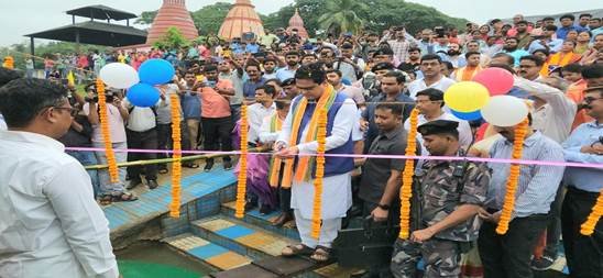 शांतनु ठाकुर ने पश्चिम बंगाल में राष्ट्रीय जलमार्ग-44, इचामती नदी पर ड्रेजिंग कार्य का किया उद्घाटन