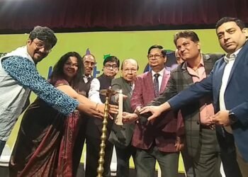 देबाशीष सेन ने जैन फ्यूचरिस्टिक अकादमी में बाल साहित्य महोत्सव का किया उद्घाटन