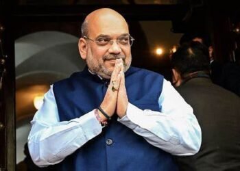 लोकतंत्र के इस पावन अवसर पर सभी स्वतंत्रता सेनानियों, संविधान निर्माताओं और देश की एकता व अखंडता के लिए अपने प्राण न्योछावर करने वाले वीर जवानों को नमन करता हूँ