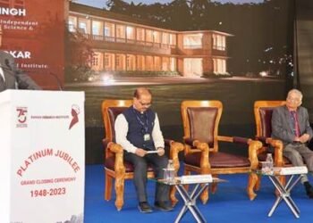 नववर्ष का सैटेलाइट एक्सपोसैट एक से अधिक संस्थानों के ‘संपूर्ण विज्ञान’ के संयुक्त प्रयास का प्रतीक