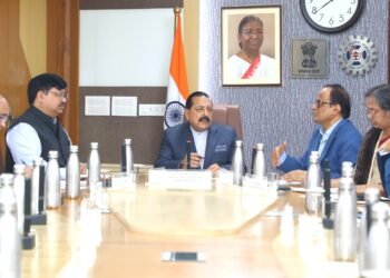 केंद्रीय विज्ञान और प्रौद्योगिकी मंत्री डॉ. जितेंद्र सिंह ने विभिन्न विज्ञान मंत्रालयों और विभागों की मासिक संयुक्त बैठक बुलाई