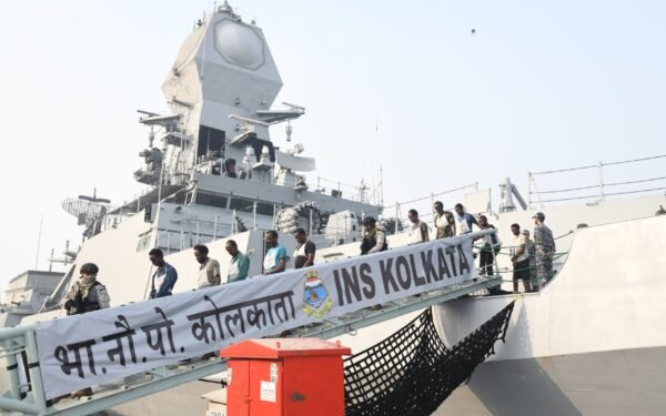 भारतीय नौसेना द्वारा संचालित किये जा रहे समुद्री सुरक्षा अभियान (‘ऑपरेशन संकल्प’) को हुए 100 दिन पूरे