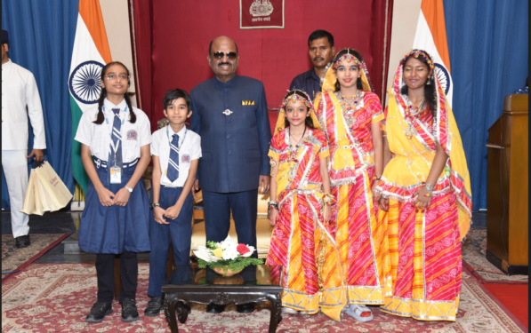‘एक भारत श्रेष्ठ भारत’ पहल को जारी रखते हुए राजभवन कोलकाता में मनाया गया राजस्‍थान स्‍थापना द‍िवस