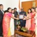 राष्ट्रीय समुद्री दिवस के अवसर पर राज्यपाल बोस को द‍िया गया पहला लघु ध्वज