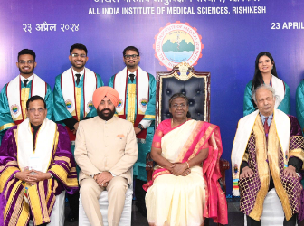 राष्ट्रपति ने एम्स ऋषिकेश के चौथे दीक्षांत समारोह में भाग लिया