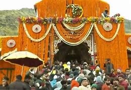 श्रद्धालुओं के जयकारों के बीच BADRINATH DHAM के खुले कपाट