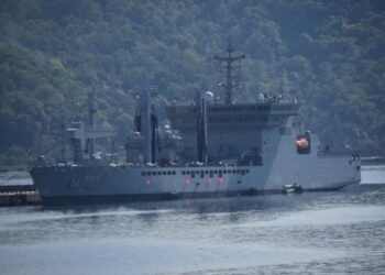 Indian Naval के जहाजों ने मलेशिया के कोटा किनाबालु का किया दौरा