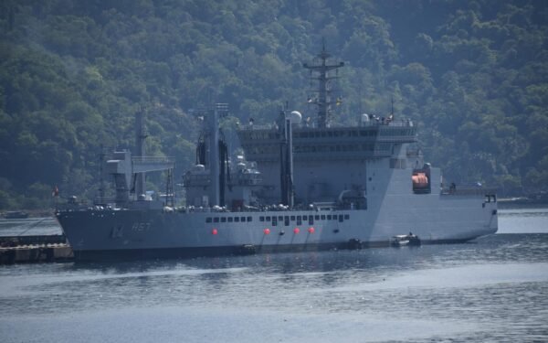Indian Naval के जहाजों ने मलेशिया के कोटा किनाबालु का किया दौरा