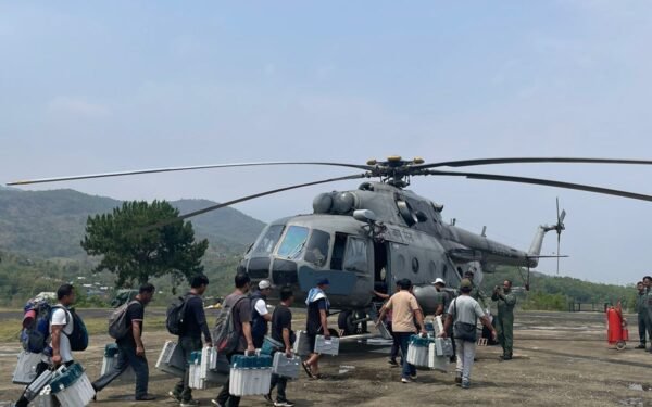 INDIAN AIR FORCE ने आम चुनाव 2024 के दौरान भारत निर्वाचन आयोग की पहुंच बढ़ाने में निभाई महत्वपूर्ण भूमिका