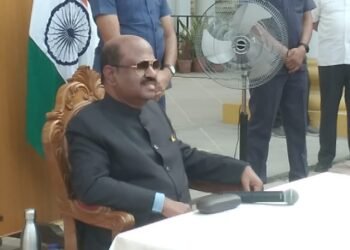 राज्यपाल ने सीएम को पत्र ल‍िखकर पूछा ह‍िंसा के कथित पीड़ितों को राजभवन में प्रवेश से क्‍यों रोका गया?