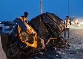 बस और ऑटो-रिक्शा की टक्कर में भारतीय सेना के दो जवानों की मौत, 7 घायल