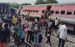 Dibrugarh Express train accident : घटना में एक व्यक्ति की मौत, 7 हुए घायल : CPRO