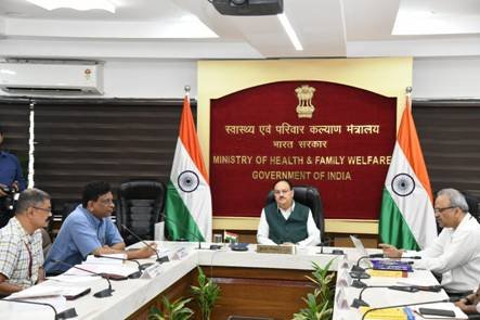 ड्रग्स विनियमन में वैश्विक नेता बनने के लिए विश्व स्तरीय नियामक ढांचे की आवश्यकता : JP NADDA