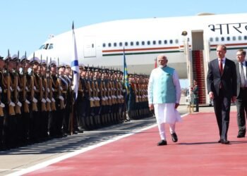 PM MODI रूस की दो दिवसीय यात्रा पर मॉस्को पहुंचे, गार्ड ऑफ ऑनर से हुआ स्वागत