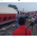 HOWRAH-MUMBAI MAIL टकराई, ट्रेन के 18 डिब्बे पटरी से उतरे, अब तक 3 की मौत, 20 घायल