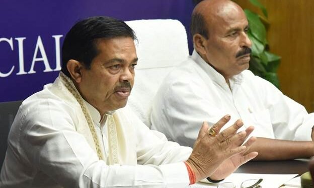 दिव्यांगजनों के सशक्तिकरण के लिए सामाजिक न्याय मंत्रालय ने 72 समझौता ज्ञापनों पर किए हस्ताक्षर
