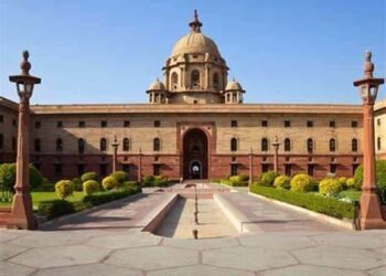 Rashtrapati Bhavan ई-उपहार पोर्टल के जरिए विभिन्न राष्ट्रपतियों को प्राप्त हुए चुनिंदा उपहारों की करेगा नीलामी