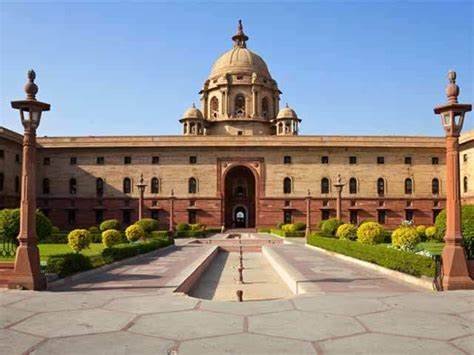 Rashtrapati Bhavan ई-उपहार पोर्टल के जरिए विभिन्न राष्ट्रपतियों को प्राप्त हुए चुनिंदा उपहारों की करेगा नीलामी