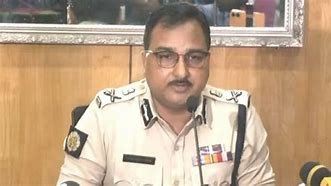 यह गलत है कि हमने पीड़िता के परिवार को बताया कि उसने आत्महत्या की है : पुलिस आयुक्त विनीत कुमार गोयल