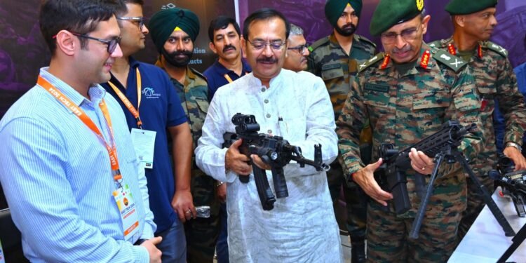 MSMEs और Start-ups रक्षा उद्योग की विनिर्माण आपूर्ति श्रृंखला को देंगे बढ़ावा : राज्य मंत्री