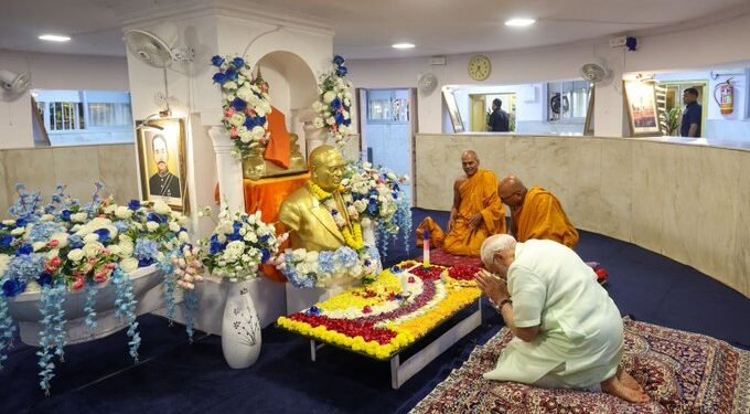 Dr. BR Ambedkar Mahaparinirvana day : Pm Modi और Amit Shah समेत कई दिग्गजों ने दी श्रद्धांजलि