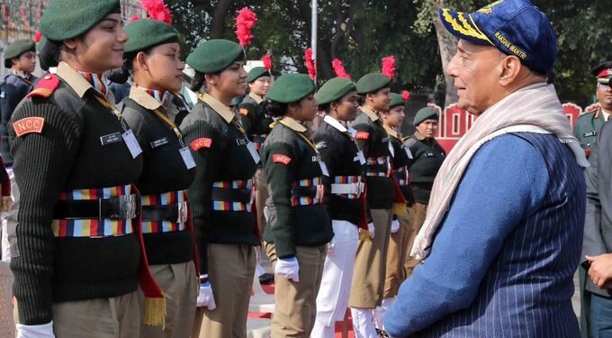 एनसीसी कैडेट भारत के संसाधन हैं, उन्हें विकसित भारत के सपने को साकार करने का प्रयास करना चाहिए :  रक्षा मंत्री
