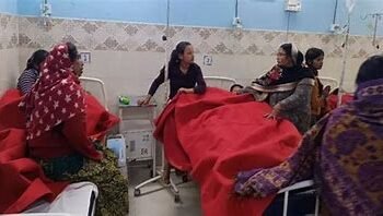 शेखपुरा के स्कूल में ठंड की वजह से एक दर्जन छात्राएं हुईं बेहोश, पर‍िजनों ने स्‍कूल बंद करने की मांग की