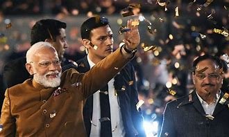‘यमुना मैया की जय’,  दिल्ली हुई आप-दा से मुक्त : पीएम मोदी 