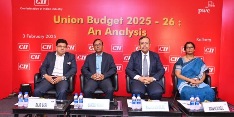 CII : केंद्रीय बजट 2025-26 से कम राजकोषीय घाटे के साथ बढ़ेगी भारत की अर्थव्यवस्था : उद्योग जगत 
