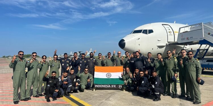 भारतीय नौसेना के जहाज इंटरनेशनल फ्लीट रिव्यू 2025 और बहुपक्षीय नौसैनिक अभ्यास कोमोडो में भाग लेने के लिए पहुंचे इंडोनेशिया