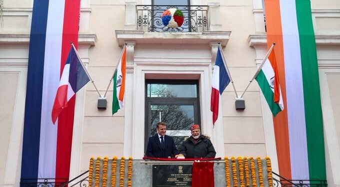 प्रधानमंत्री मोदी और फ्रांस के राष्ट्रपति ने मार्सिले में संयुक्त रूप से भारतीय महावाणिज्य दूतावास का किया उद्घाटन