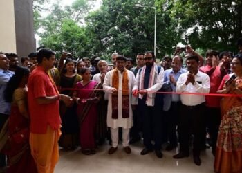 मंत्री प्रतापराव ने कोलकाता के राष्ट्रीय होम्योपैथी संस्थान में स्नातक बालक छात्रावास का किया उद्घाटन