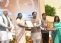 राष्ट्रपति ने स्वच्छ सर्वेक्षण 2024-25 पुरस्कार किए प्रदान, इंदौर, सूरत, नवी मुंबई प्रीमियर सुपर स्वच्छ लीग में हुए शामिल
