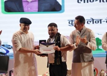 10 लाख नागरिकों को मिलेगा निशुल्क एआई प्रशिक्षण : केंद्रीय मंत्री अश्विनी वैष्णव