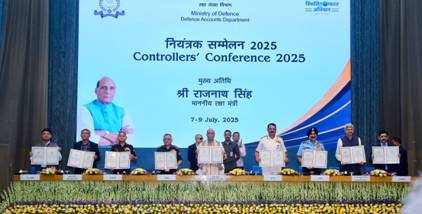 ऑपरेशन सिंदूर के दौरान प्रदर्शित वीरता और घरेलू उपकरणों के प्रदर्शन ने हमारे स्वदेशी उत्पादों की वैश्विक मांग को और बढ़ा दिया है: रक्षा मंत्री