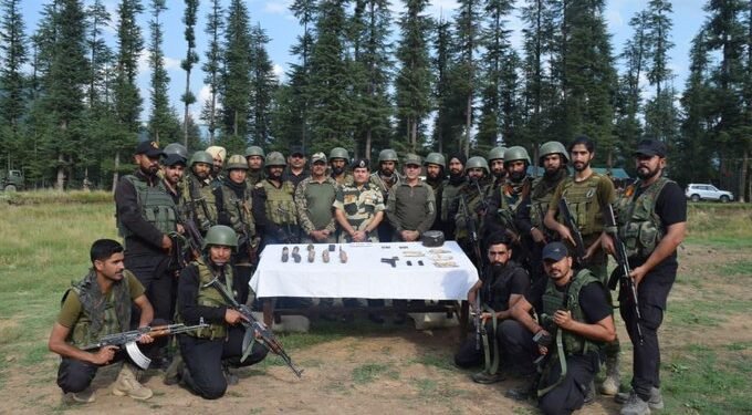 बीएसएफ, सेना और जम्मू-कश्मीर पुलिस को संयुक्त ऑपरेशन में म‍िली बड़ी कामयाबी, आतंकी ठिकाने का लगा पता