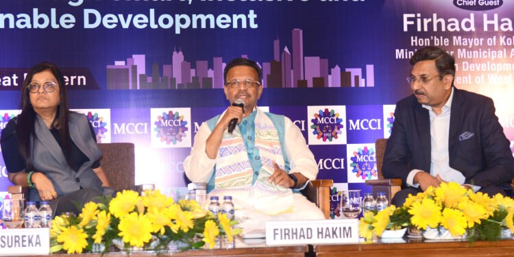 सरकार इको-फ्रेंडली रोड डेवलपमेंट पर कर रही है फोकस : मेयर फिरहाद हकीम