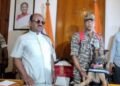 टीएमसी सांसद कल्याण बनर्जी के गोला बारूद के आरोप के बाद आज राज्यपाल के नेतृत्व में राजभवन में चला व्यापक तलाशी अभियान 
