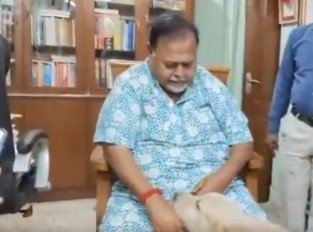 स्कूल भर्ती घोटाले में गिरफ्तार पार्थ चटर्जी तीन साल बाद जमानत पर हुए रिहा