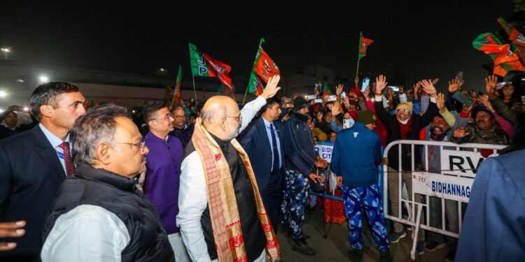 केंद्रीय गृहमंत्री अमित शाह पश्चिम बंगाल के तीन-दिवसीय दौरे पर सोमवार शाम को पहुंचे कोलकाता