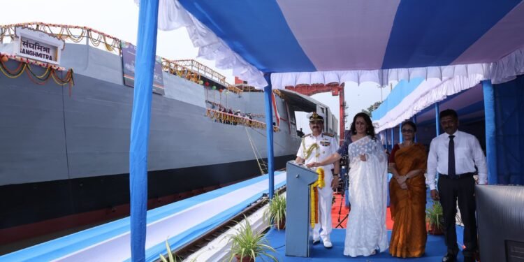 GRSE ने नौसेना के लिए गश्ती पोत ‘संघमित्रा’ का किया जलावतरण