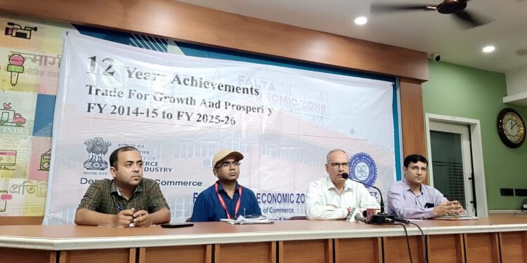 FALTA SEZ : वित्त वर्ष 2014-15 और वित्त वर्ष 2025-26 के बीच निर्यात हुआ आठ गुना से ज़्यादा : सिंह