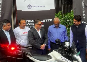अल्ट्रावायलेट X-47 ‘स्काईफोर्स’ कोलकाता पुलिस के बेड़े में शामिल, भारत में पुलिस के सबसे बड़े डिप्लॉयमेंट के तहत 183 मोटरसाइकिलें सौंपी गईं
