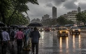 चक्रवात ‘अर्नब’ : बंगाल के कई हिस्सों में 31 अक्टूबर तक हो सकती है भारी बारिश : आईएमडी