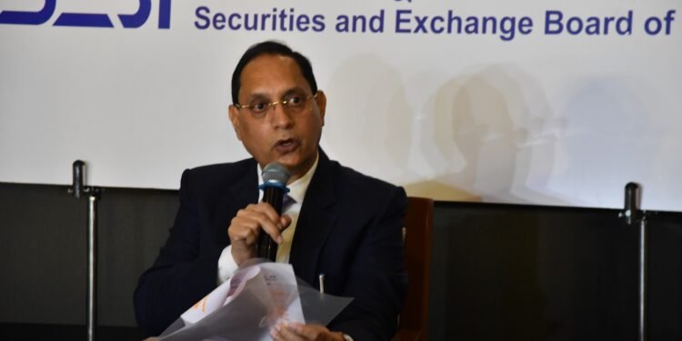 Calcutta Stock Exchange को दोबारा शुरू करने का फैसला व्यावहारिक कारोबार मॉडल पर निर्भर : सेबी चेयरमैन तुहिन कांत पांडेय